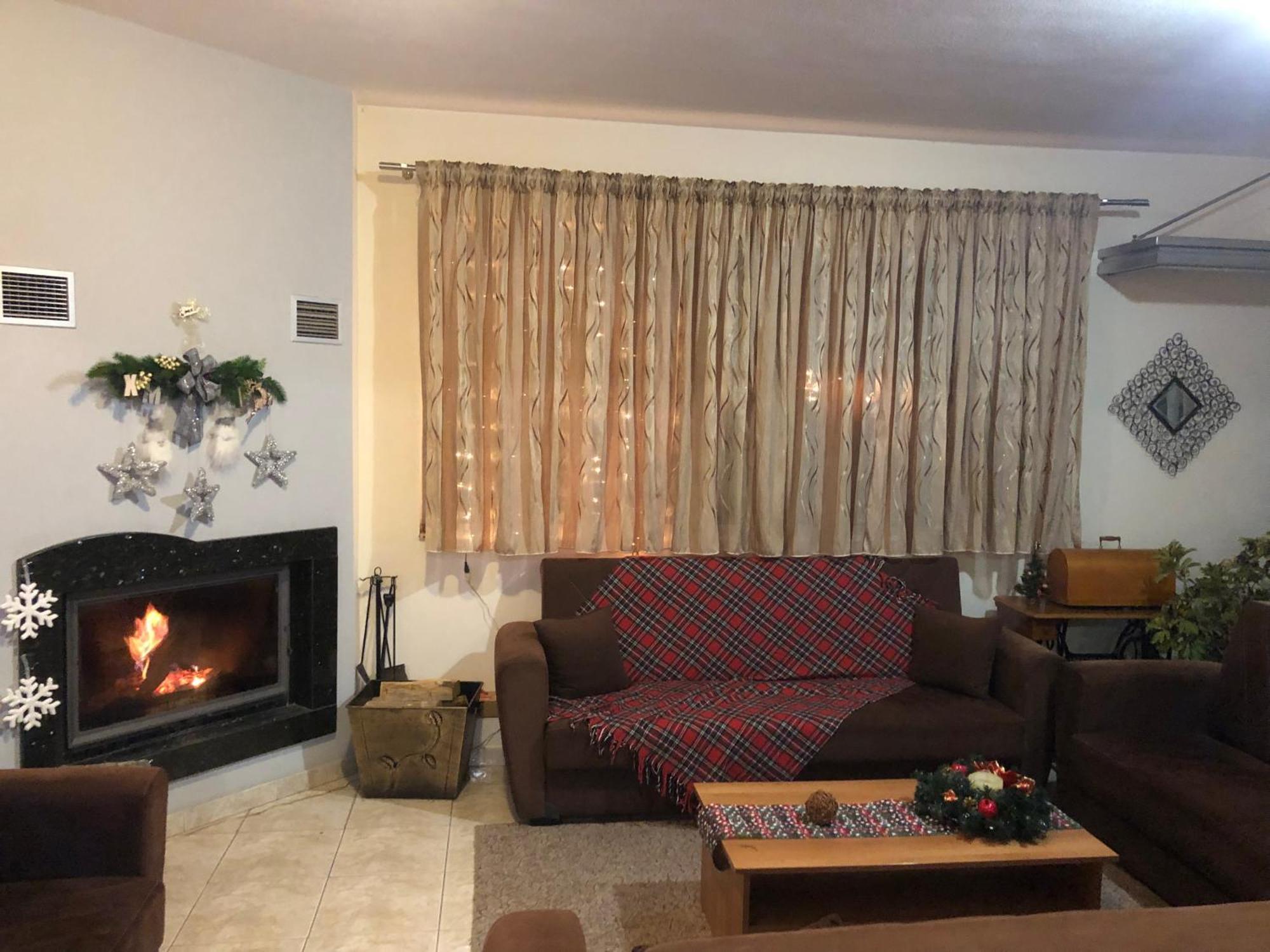 Elanthi Hostel كاستوريا المظهر الخارجي الصورة