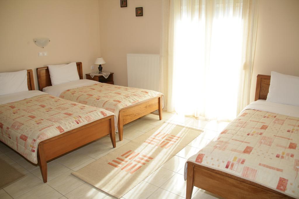 Elanthi Hostel كاستوريا الغرفة الصورة